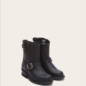 Frye Engineer 8R Boots (Size 7)